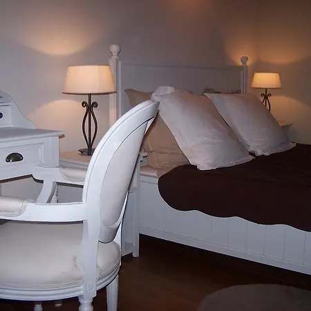 Ferienhaus Au Detour Des Pas Enchantes *